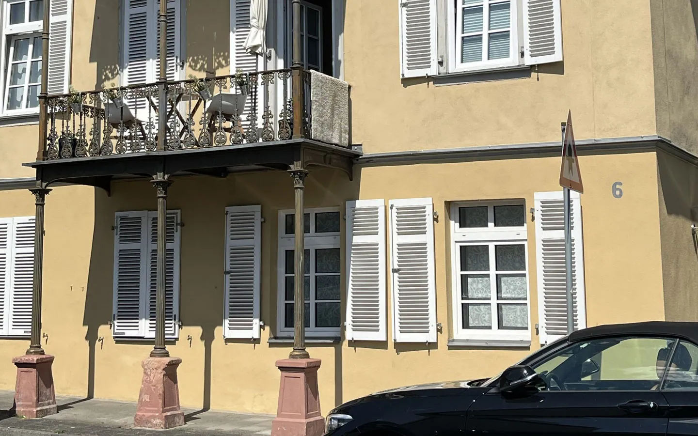 E-CHECK E-Mobilität - Altbau mit Fahrzeug · Degen